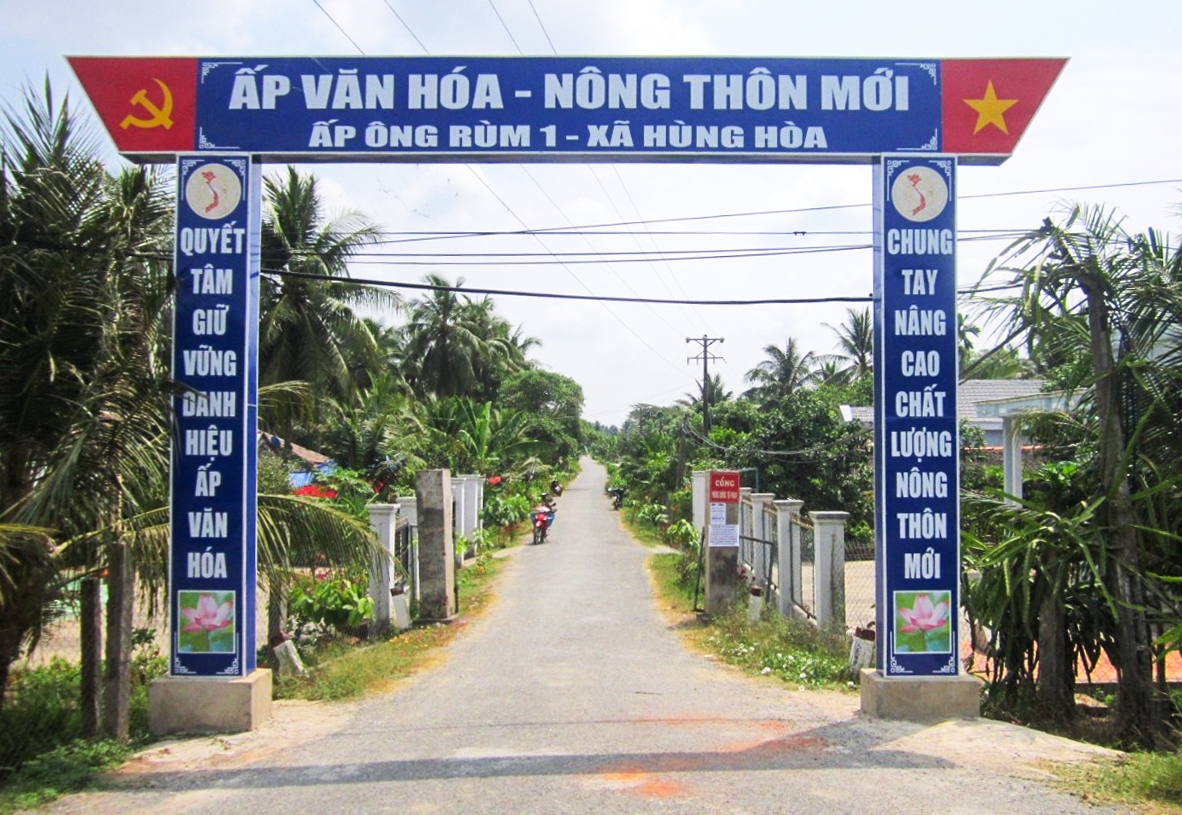 Tuyến đường nông thôn ấp Ông Rùm 1, xã NTM Hùng Hòa (huyện Tiểu Cần, tỉnh Trà Vinh) được nâng cấp từ nguồn vốn Chương trình MTQG 1719