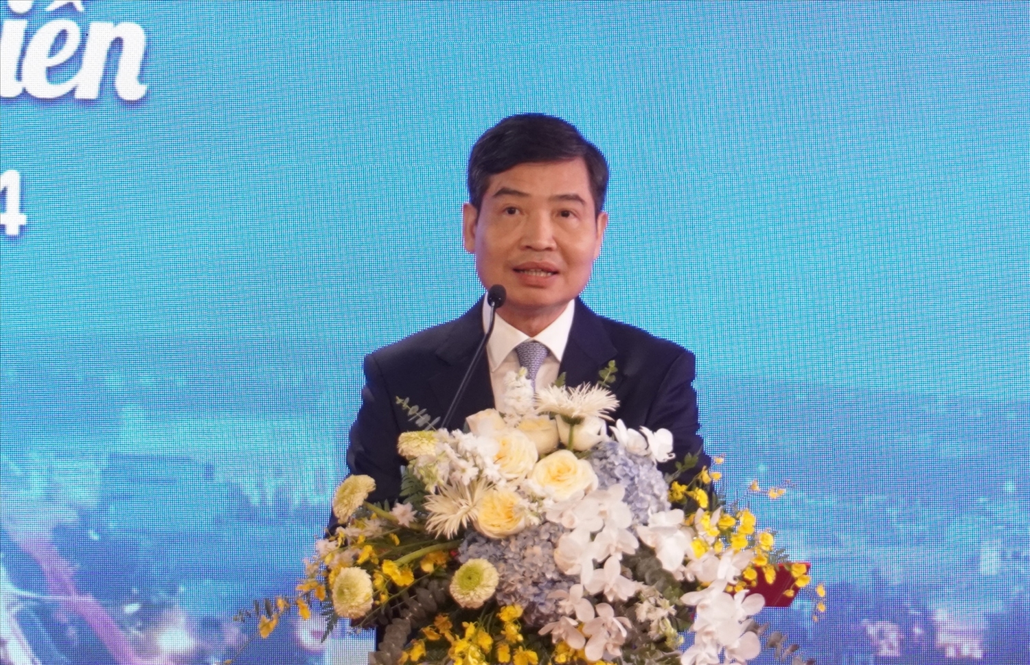 Ông Tạ Anh Tuấn – Chủ tịch UBND tỉnh phát biểu tại hội nghị