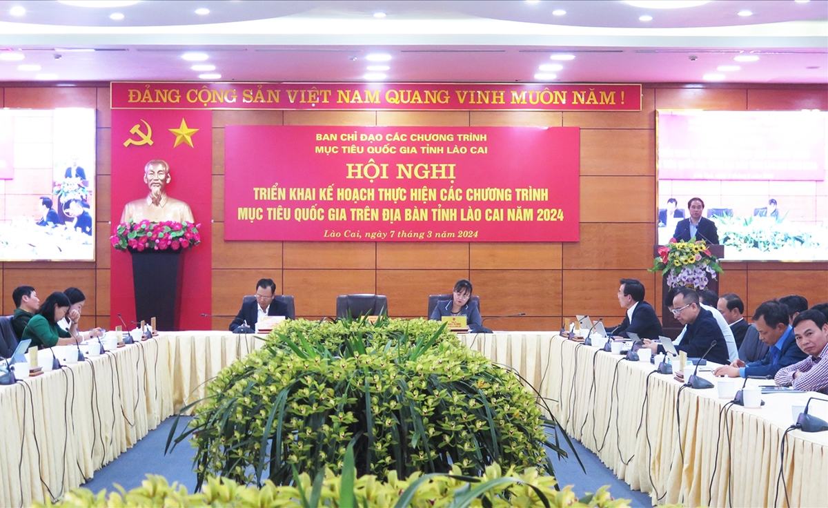 Chủ tịch UBND tỉnh Lào Cai Trịnh Xuân Trường phát biểu chỉ đạo tại Hội nghị