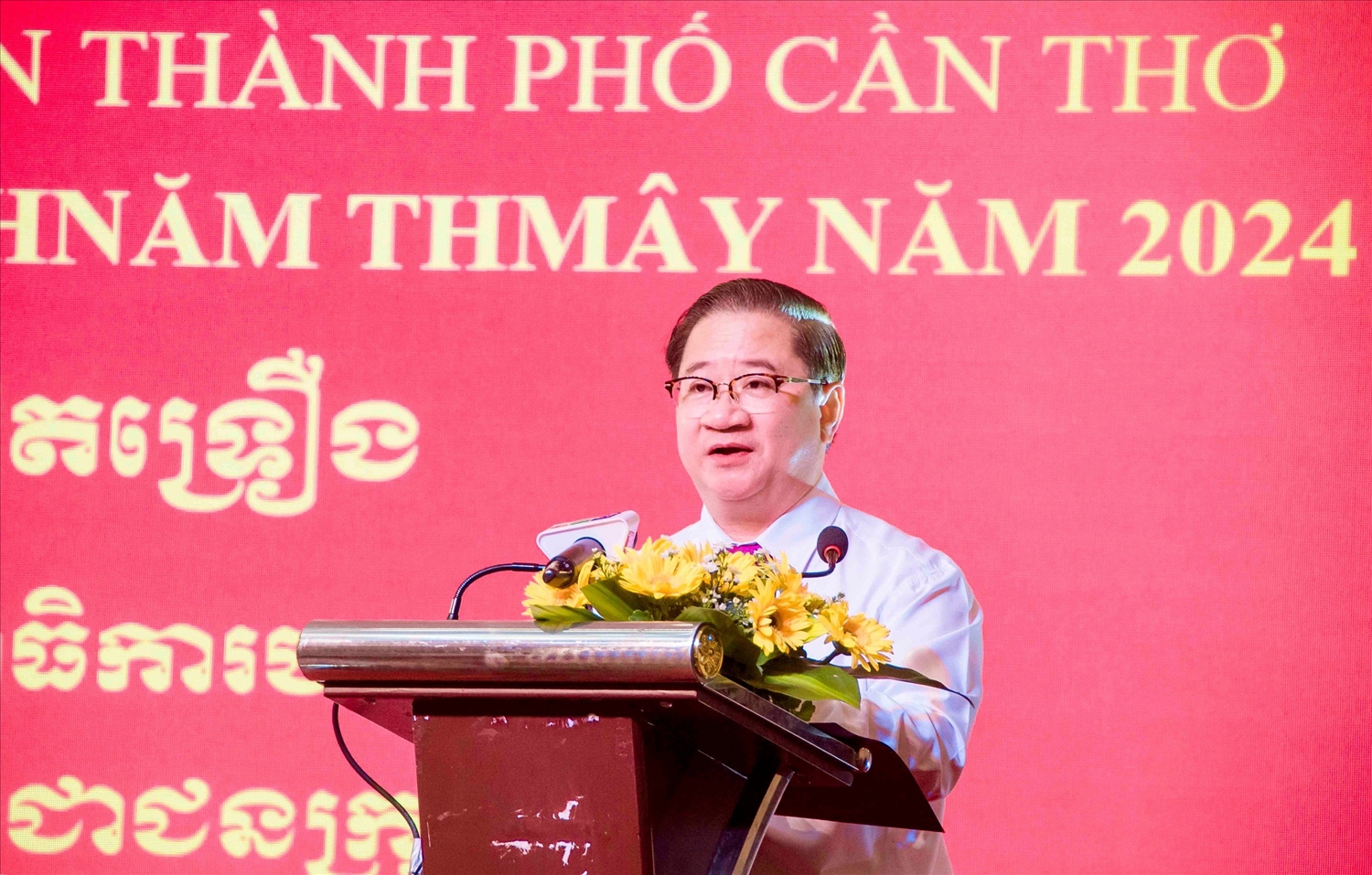 Ông Trần Việt Việt Trường, Chủ tịch UBND TP. Cần Thơ đọc thư chúc Tết Chôl Chnăm Thmây năm 2024