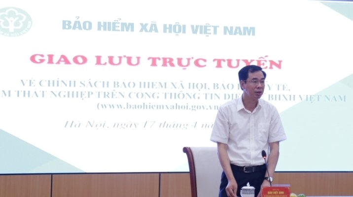 Phó Tổng Giám đốc BHXH Việt Nam Đào Việt Ánh phát biểu tại Chương trình giao lưu trực tuyến. 