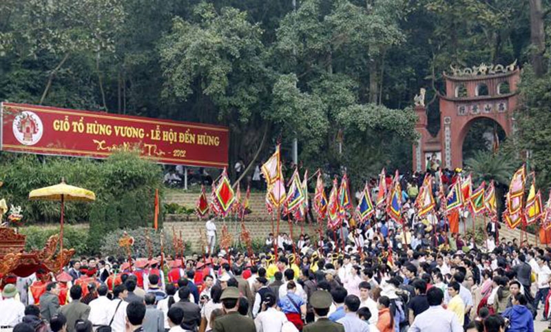 Giỗ Tổ Hùng Vương – Lễ hội Đền Hùng đã trở thành văn hoá truyền thống dân tộc.