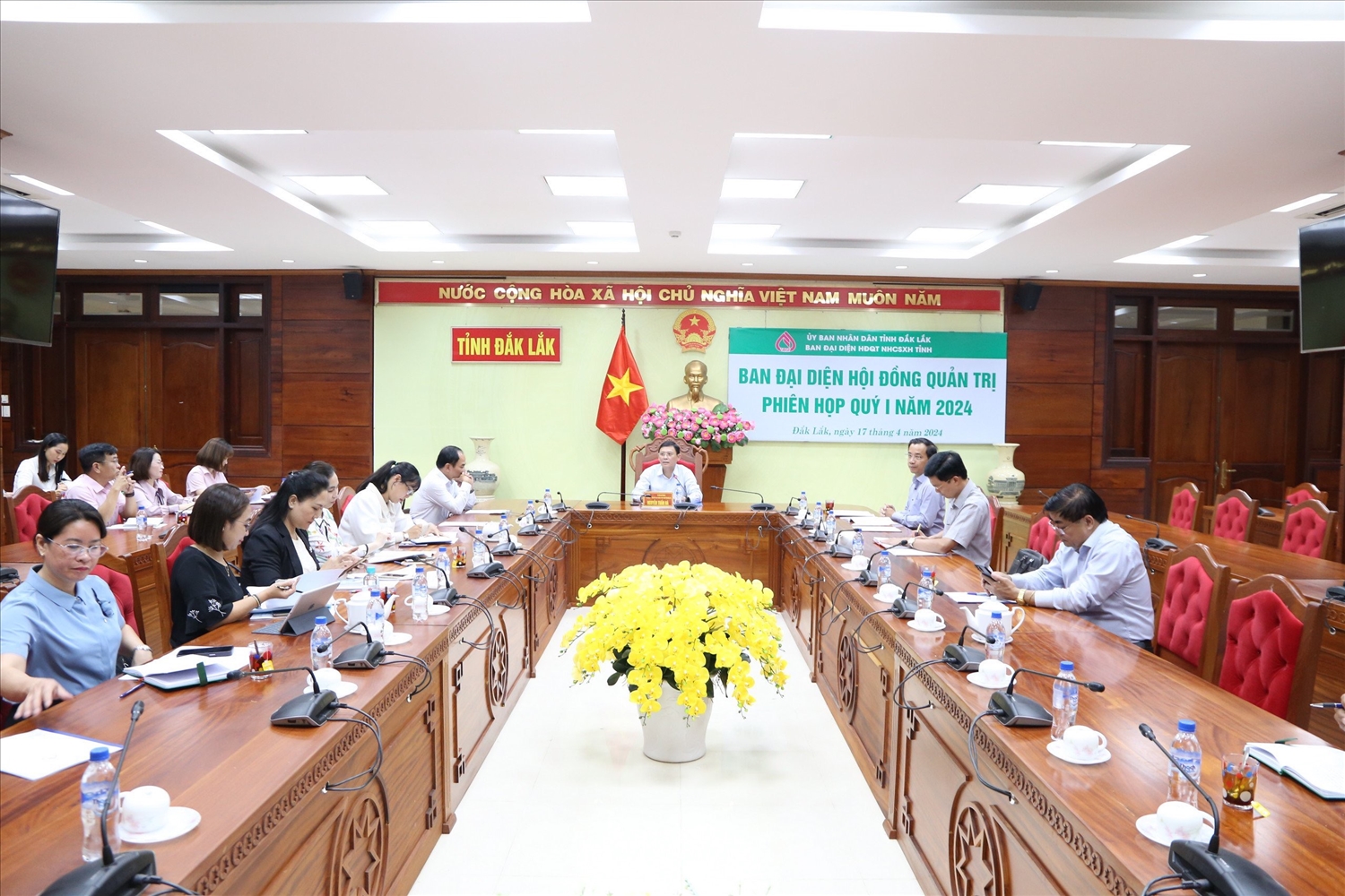 Phó Chủ tịch Thường trực UBND tỉnh - Trưởng Ban đại diện HĐQT Ngân hàng CSXH tỉnh Nguyễn Tuấn Hà chủ trì phiên họp.