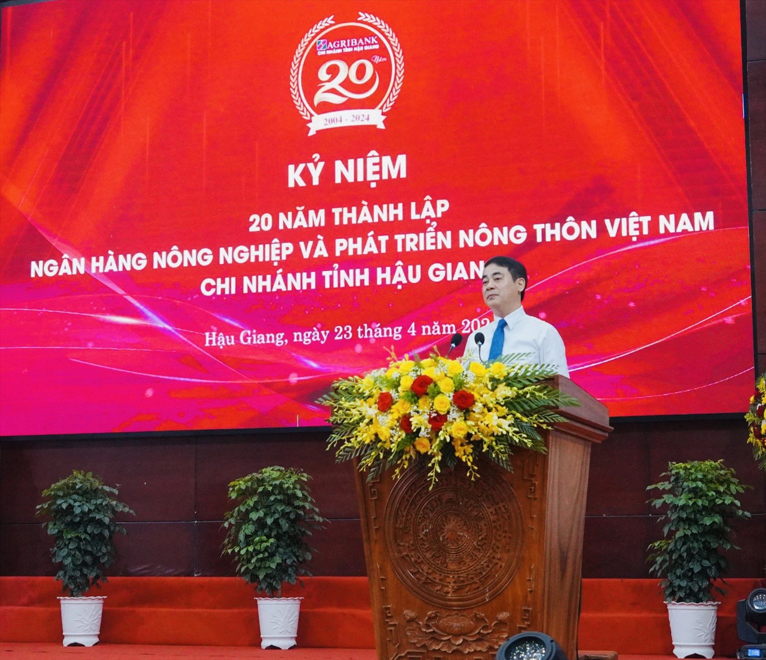 Ông Nghiêm Xuân Thành, Bí thư Tỉnh ủy Hậu Giang phát biểu tại buổi lễ 