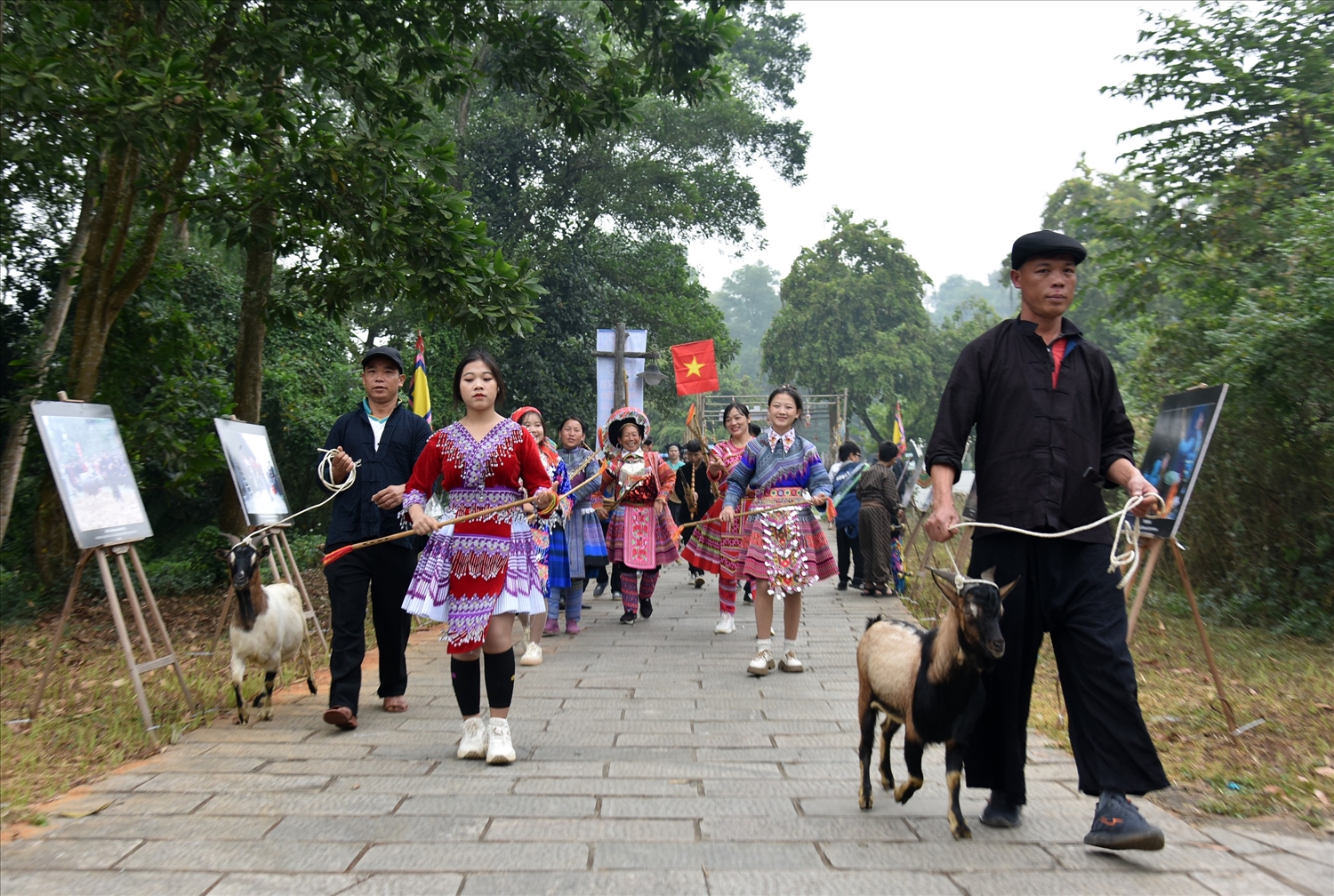 Các hoạt động mang đậm màu sắc văn hóa truyền thống của đồng bào DTTS ngay tại Thủ đô Hà Nội