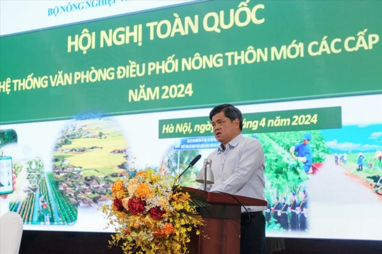 Ông Trần Thanh Nam, Thứ trưởng Bộ Nông nghiệp và Phát triển nông thôn phát biểu tại Hội nghị