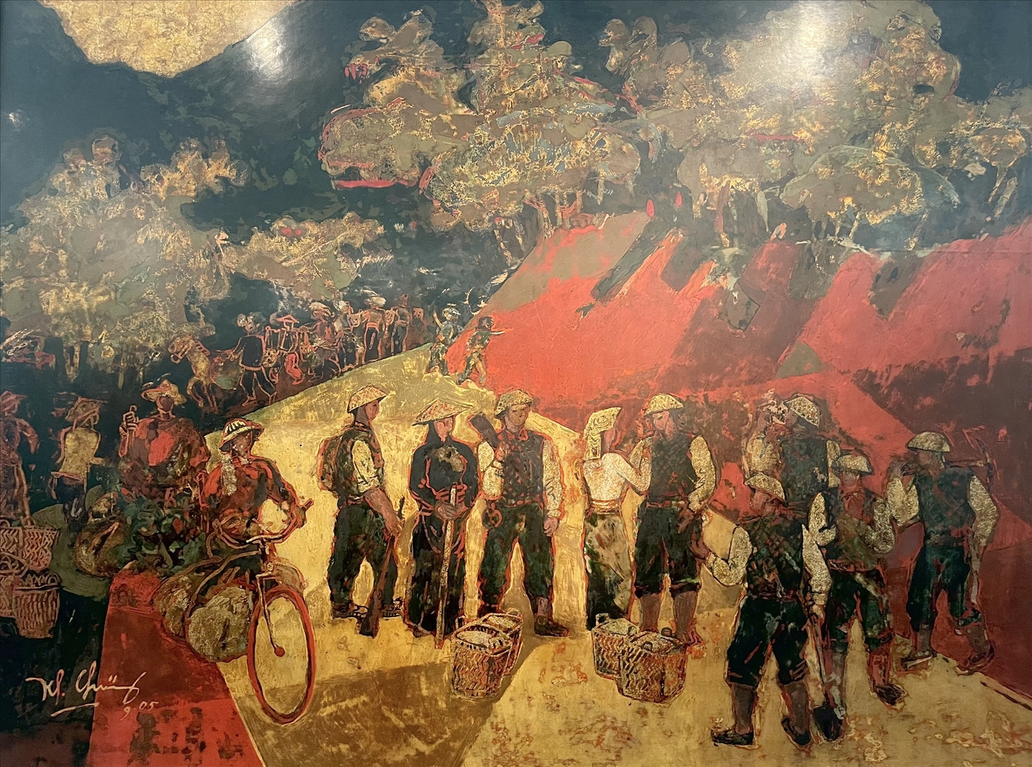 Tác phẩm "Đường lên Điện Biên" trên chất liệu sơn mài của họa sĩ Trần Khánh Chương.