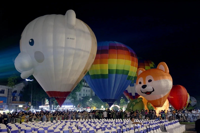 Lễ hội khinh khí cầu quốc tế lần thứ 3 là điểm nhấn của Năm du lịch tỉnh Tuyên Quang 2024.