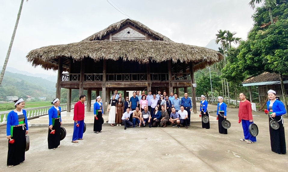 Đoàn cán bộ tỉnh Đắk Lắk đi thực tế, học tập kinh nghiệp mô hình du lịch cộng đồng tại tỉnh Hòa Bình