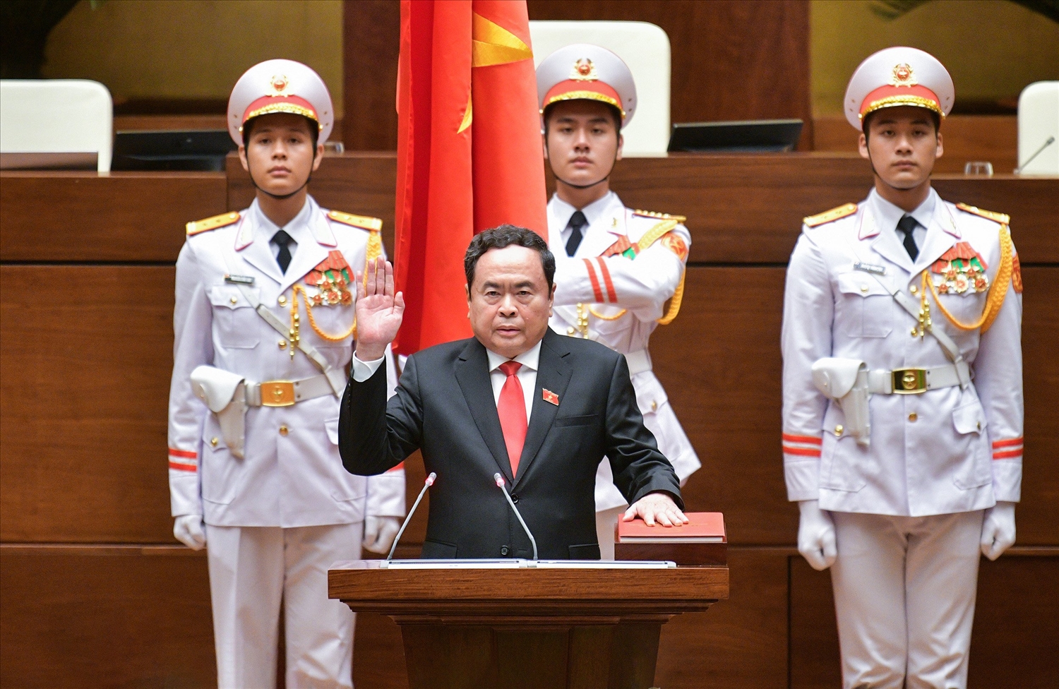 Chủ tịch Quốc hội Trần Thanh Mẫn tuyên thệ trước Quốc hội, Đồng bào và cử tri cả nước
