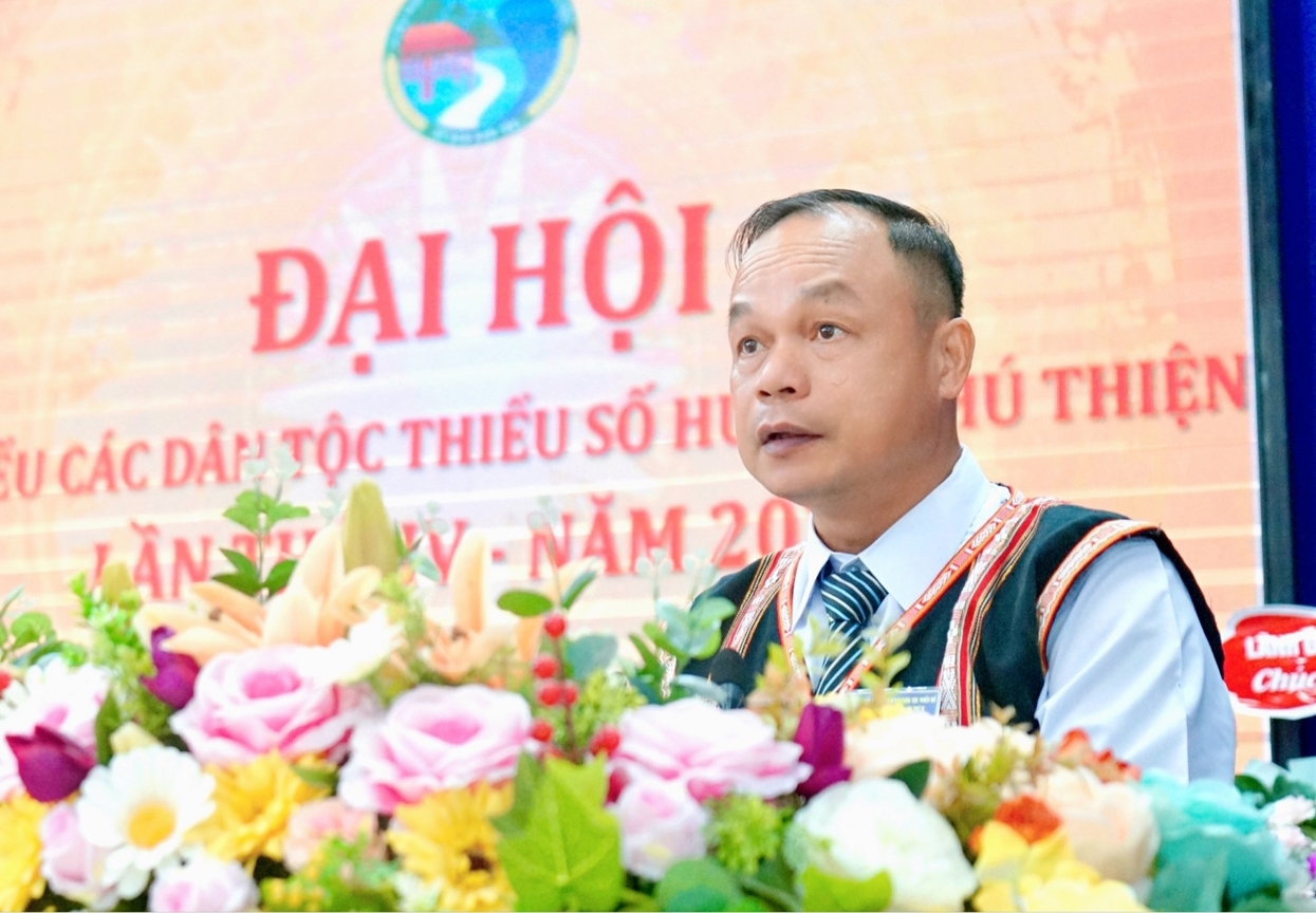 Phó Chủ tịch UBND tỉnh Dương Mah Tiệp phát biểu chỉ đạo Đại hội