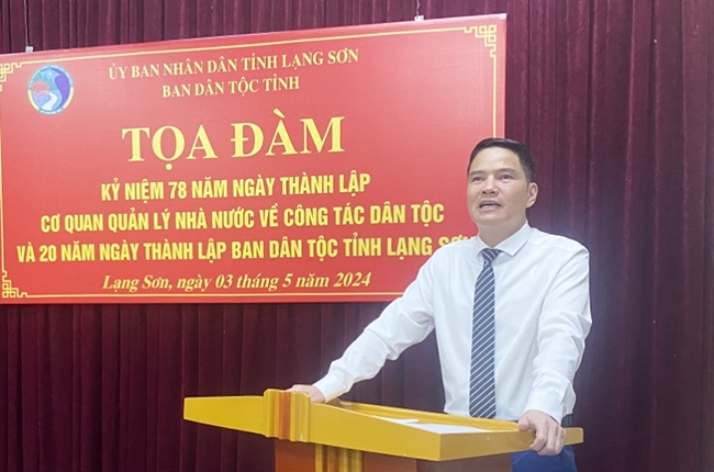 Phó Trưởng ban Dân tộc tỉnh Lạng Sơn Lâm Văn Viên phát biểu tại Tọa đàm