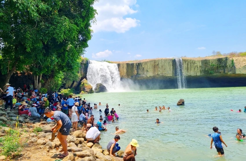 Một điểm du lịch sinh thái ở Đắk Lắk thu hút nhiều du khách