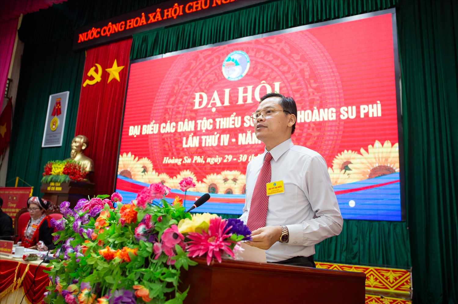 Phó trưởng Ban Nội chính Tỉnh ủy Hà Giang, Phó Trưởng đoàn công tác số 10 Bùi Văn Tuân phát biểu tại Đại hội