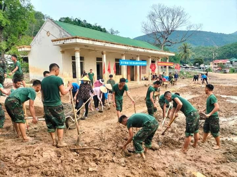 Chung sức tái thiết Tà Cạ sau lũ