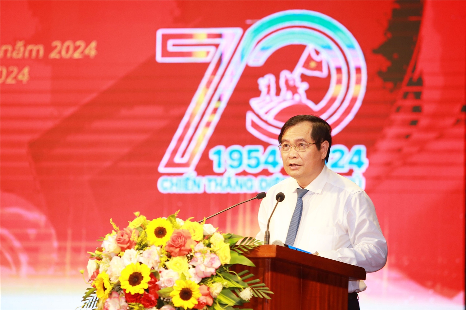 Ông Phan Xuân Thủy, Phó Trưởng Ban Tuyên giáo Trung ương, Phó Giám đốc Trung tâm Báo chí Kỷ niệm 70 năm Chiến thắng Điện Biên Phủ