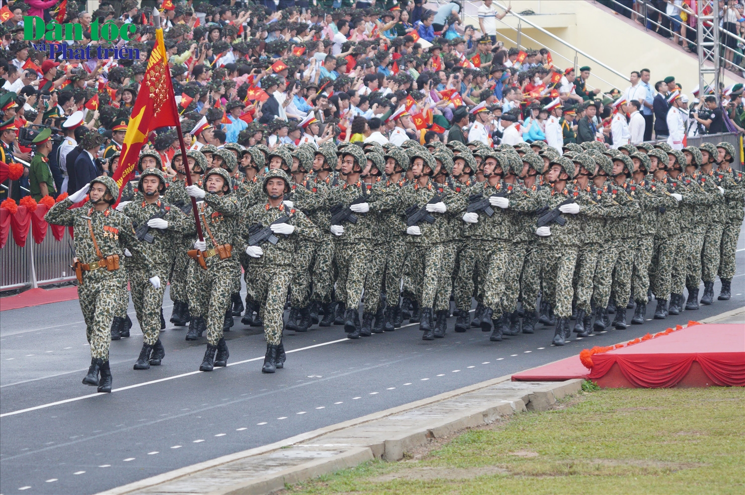 (TIN PV) Diễu binh, diễu hành kỷ niệm 70 năm Chiến thắng Điện Biên Phủ 9