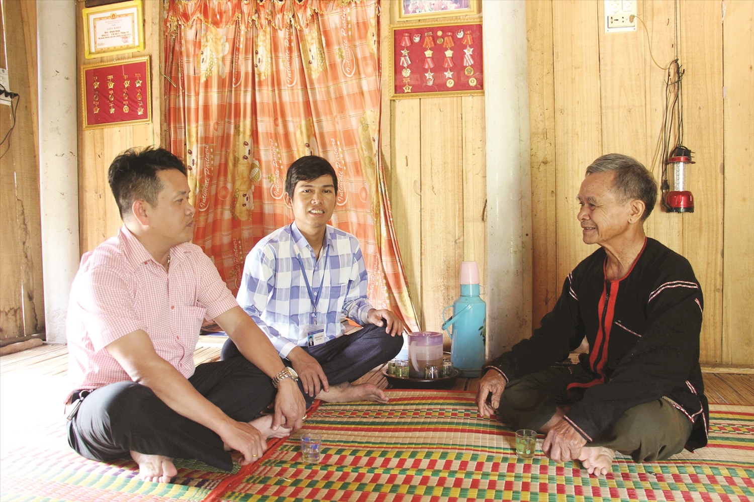 Già làng Đinh Sinh chia sẻ về cách hoà giải những mâu thuẫn trong làng