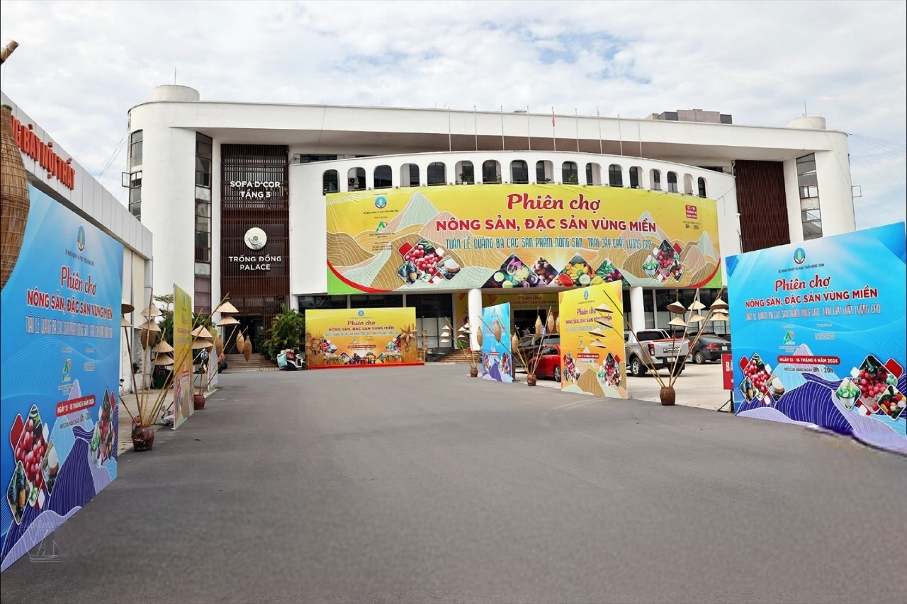 Phiên chợ Nông sản, Đặc sản vùng miền diễn ra từ ngày 13-16/6/2024 tại 489 Hoàng Quốc Việt, Hà Nội