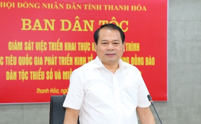 Ông Nguyễn Văn Hùng, Trưởng Ban Tổ chức Tỉnh ủy, Trưởng Ban Dân tộc HĐND tỉnh Thanh Hóa phát biểu tại buổi giám sát