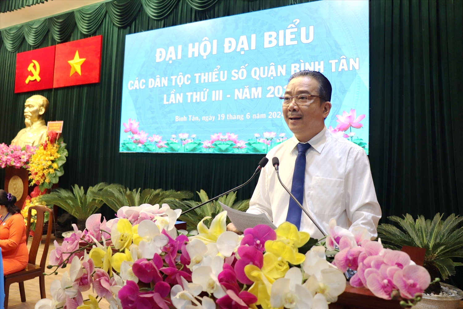 Ông Võ Trọng Nam - Phó Giám đốc Sở Văn hóa và Thể thao, thành viên Ban Chỉ đạo Đại hội Đại biểu các DTTS TP. Hồ Chí Minh lần thứ IV - năm 2024 phát biểu chỉ đạo tại Đại hội.