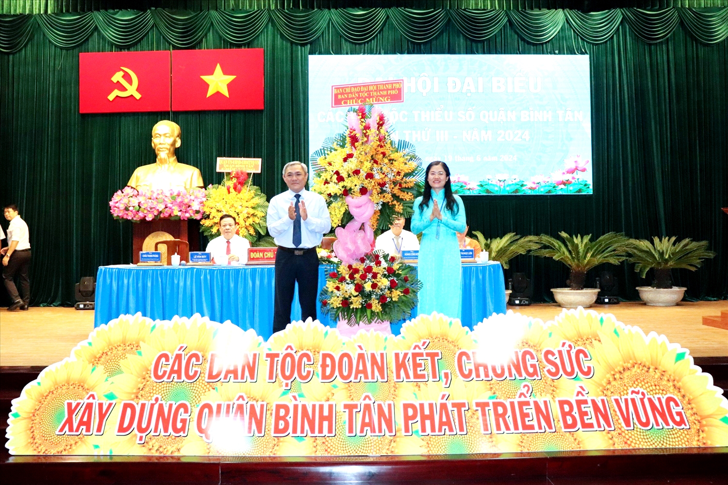 TIN SÂU: Đại hội Đại biểu các DTTS Quận Bình Tân. TP. Hồ Chí Minh lần thứ III - năm 2024: Khơi dậy khát vọng phát triển đất nước, ý chí tự lực, tự cường, lòng tự hào dân tộc trong đồng bào các DTTS