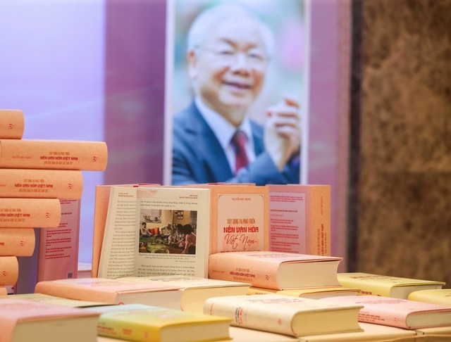 Ra mắt cuốn sách Xây dựng và phát triển nền văn hóa Việt Nam tiên tiến, đậm đà bản sắc dân tộc của Tổng Bí thư Nguyễn Phú Trọng