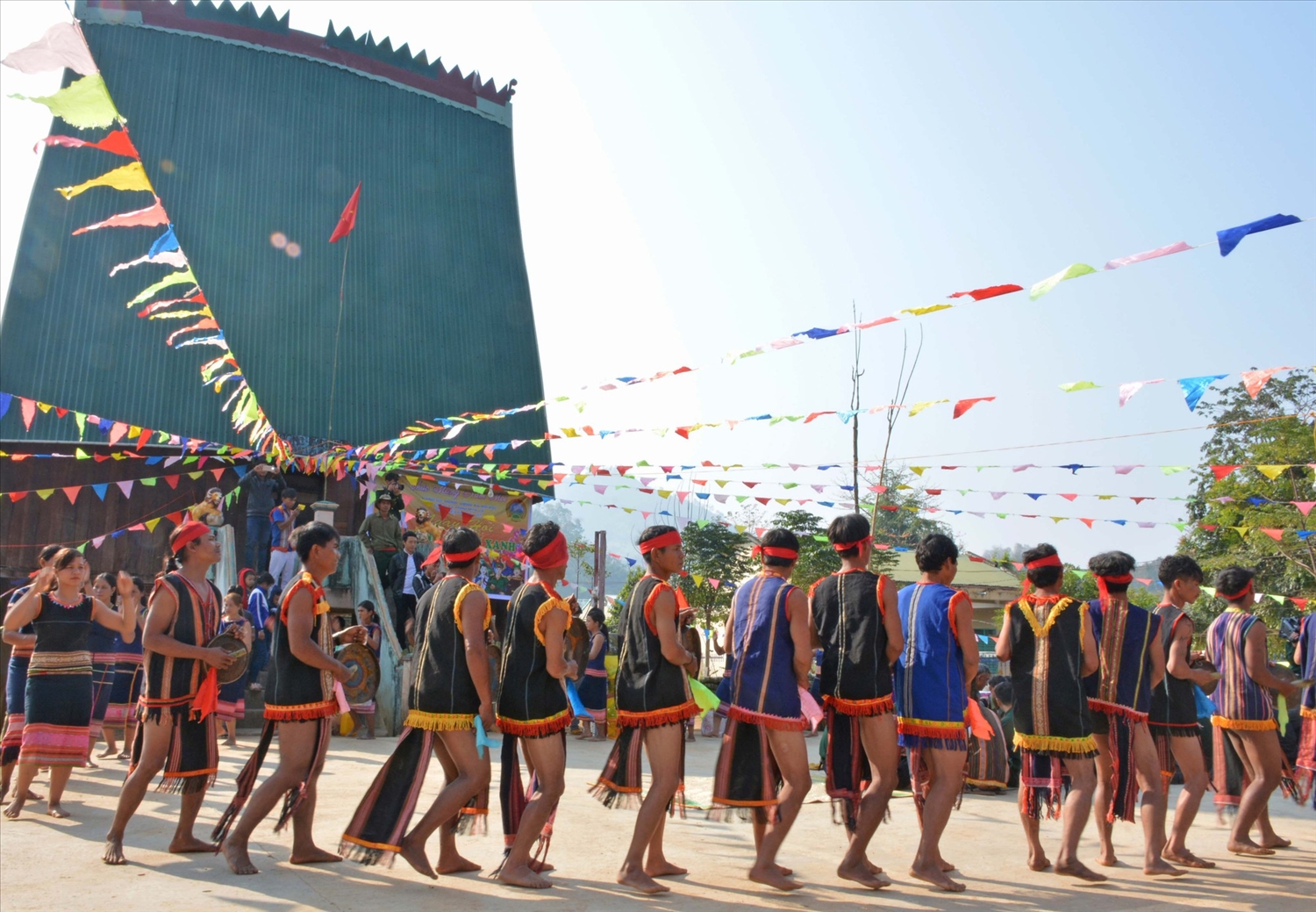 Diễn xướng cồng chiêng Tây Nguyên (Ảnh minh họa)