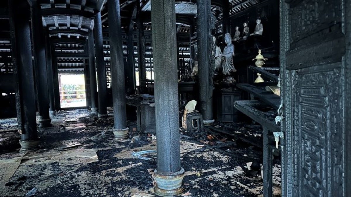 (Tin): Thừa Thiên Huế: Ngôi chùa cổ bốc cháy trong đêm 1