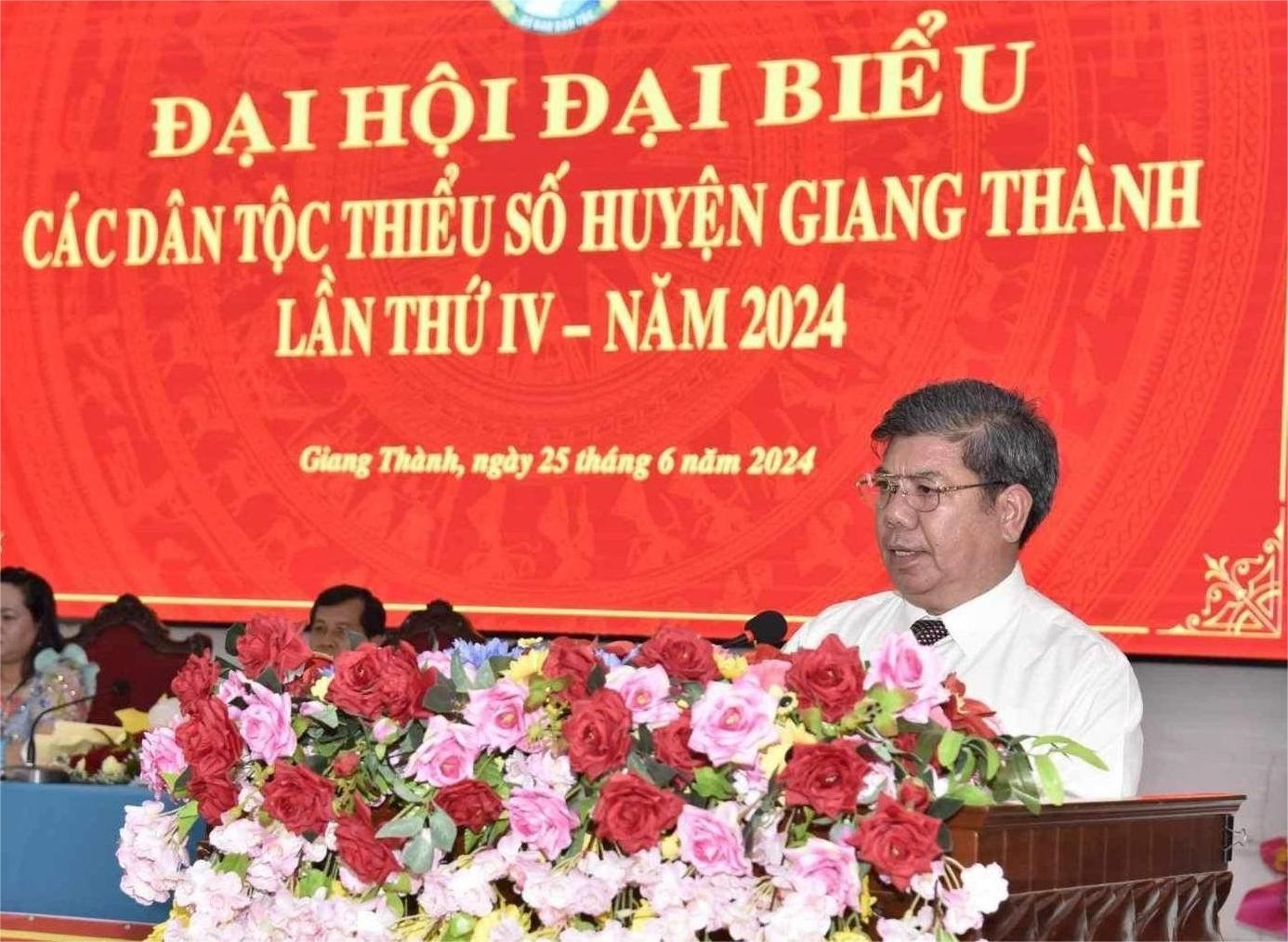 Ông Nguyễn Thanh Hà – Phó Bí thư Thường trực Huyện ủy Giang Thành phát biểu tại Đại hội