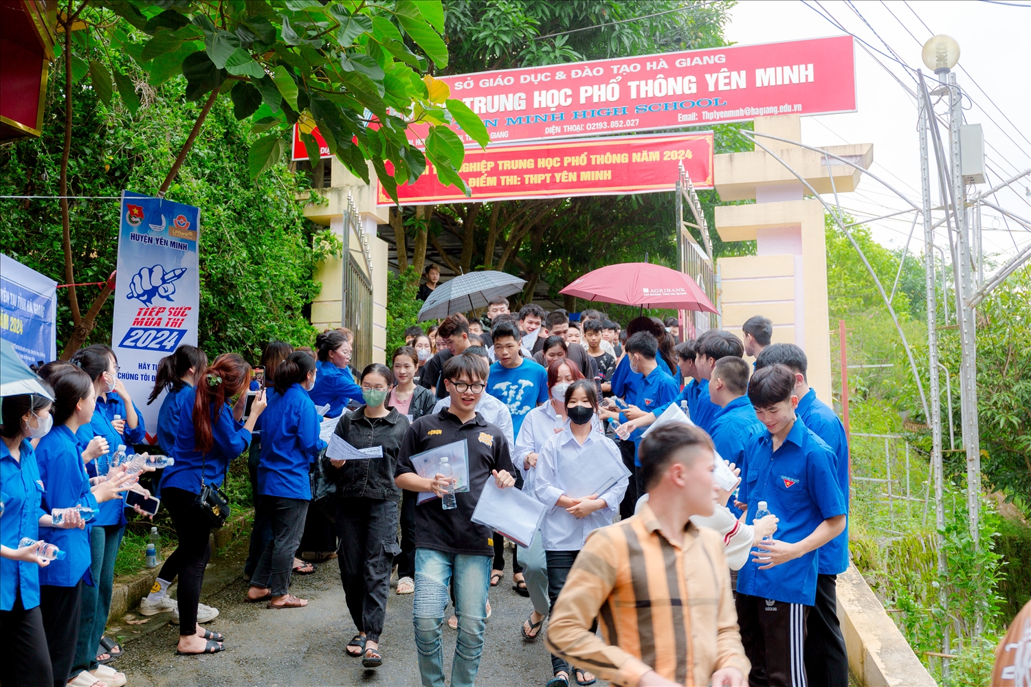 Trong Kỳ thi tốt nghiệp THPT năm 2024, huyện Yên Minh, tỉnh Hà Giang có 575 thí sinh trong tổng số 6950 thí sinh trên địa bàn toàn tỉnh.