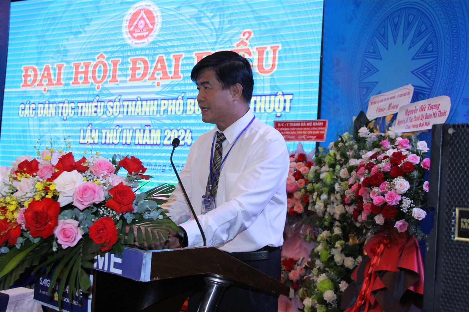 Phó Chủ tịch UBND tỉnh Đắk Lắk, Trưởng Ban Chỉ đạo Đại hội Đại biểu các DTTS tỉnh Nguyễn Thiên Văn phát biểu chỉ đạo đại hội