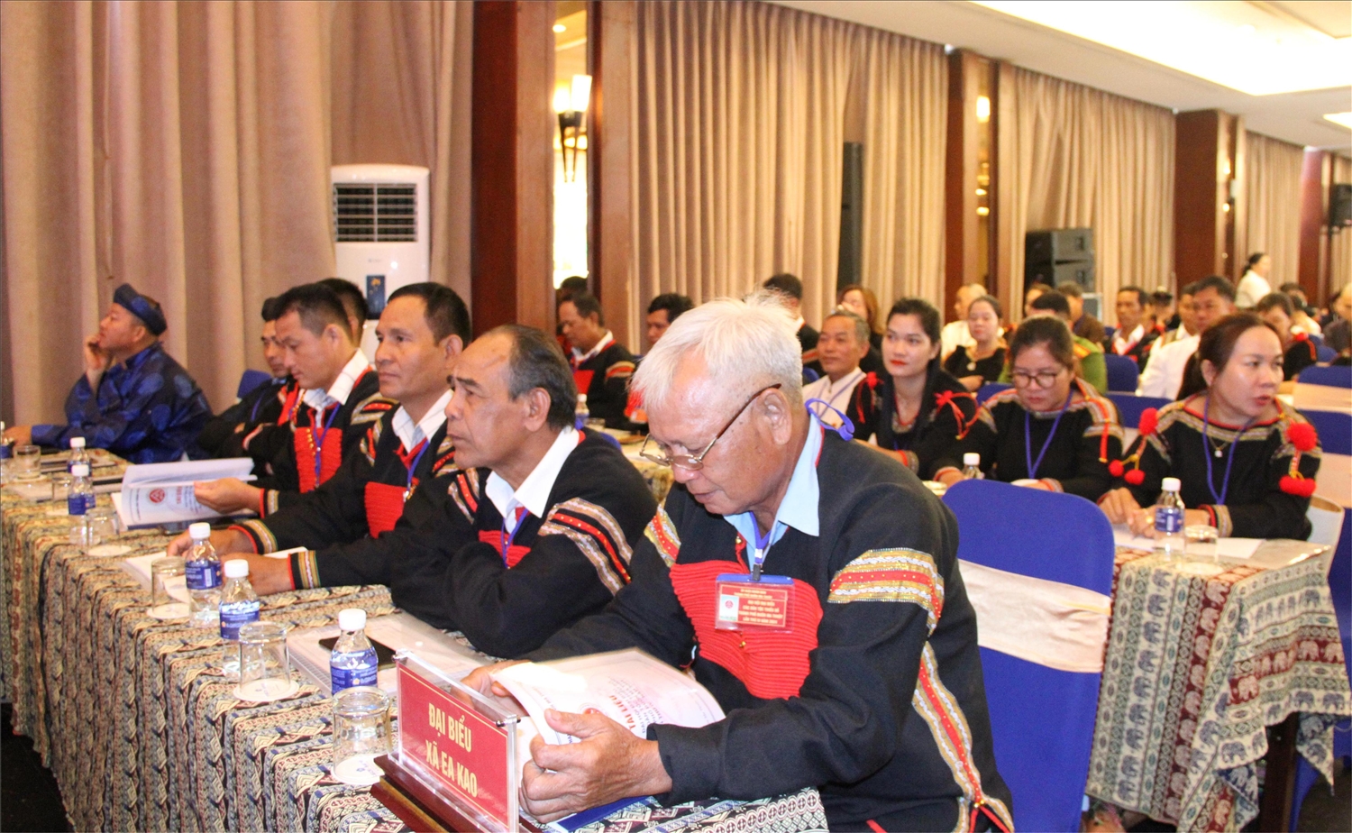 Các đại biểu DTTS dự đại hội