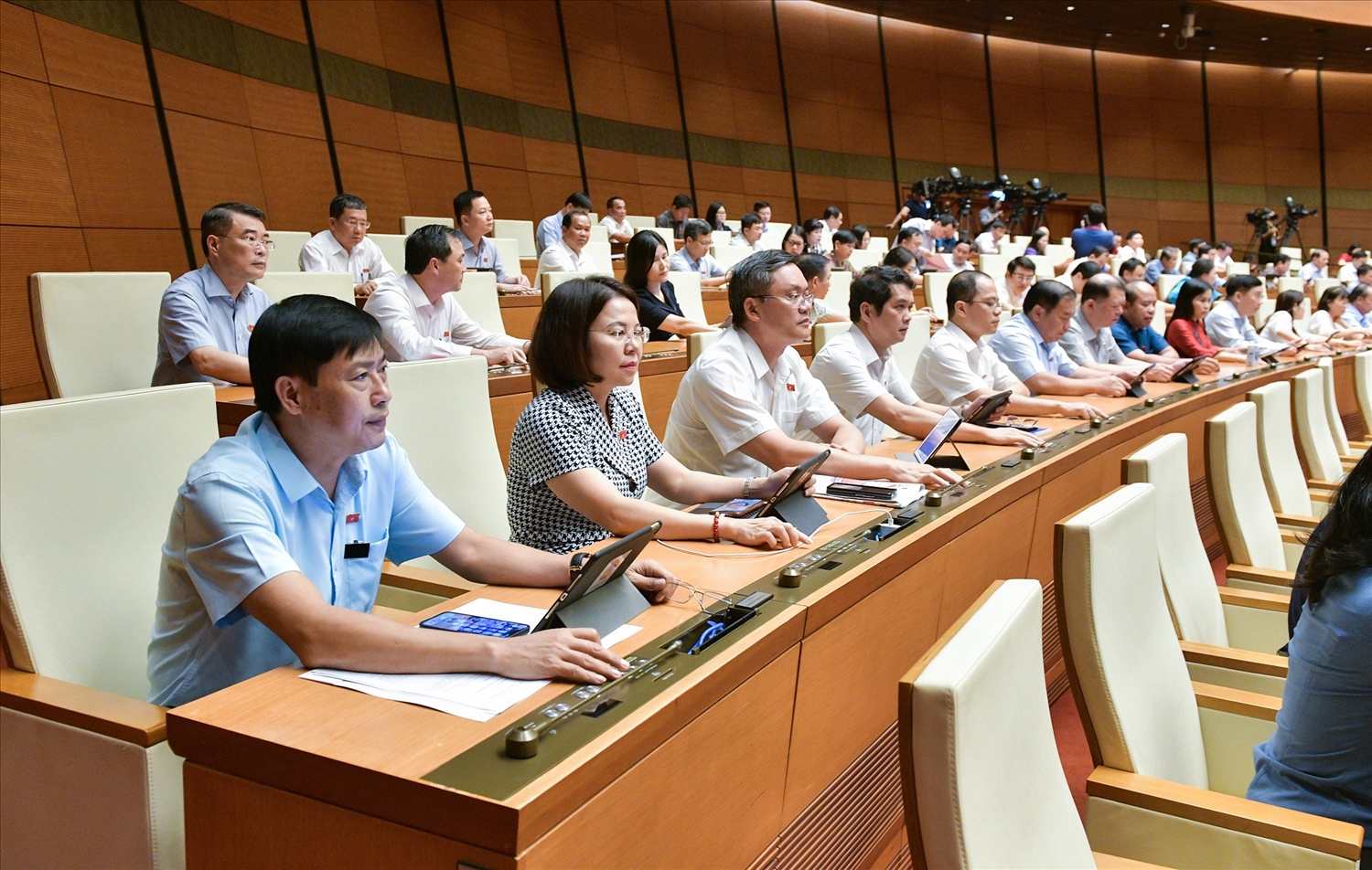 Các đại biểu Quốc hội tham dự phiên họp