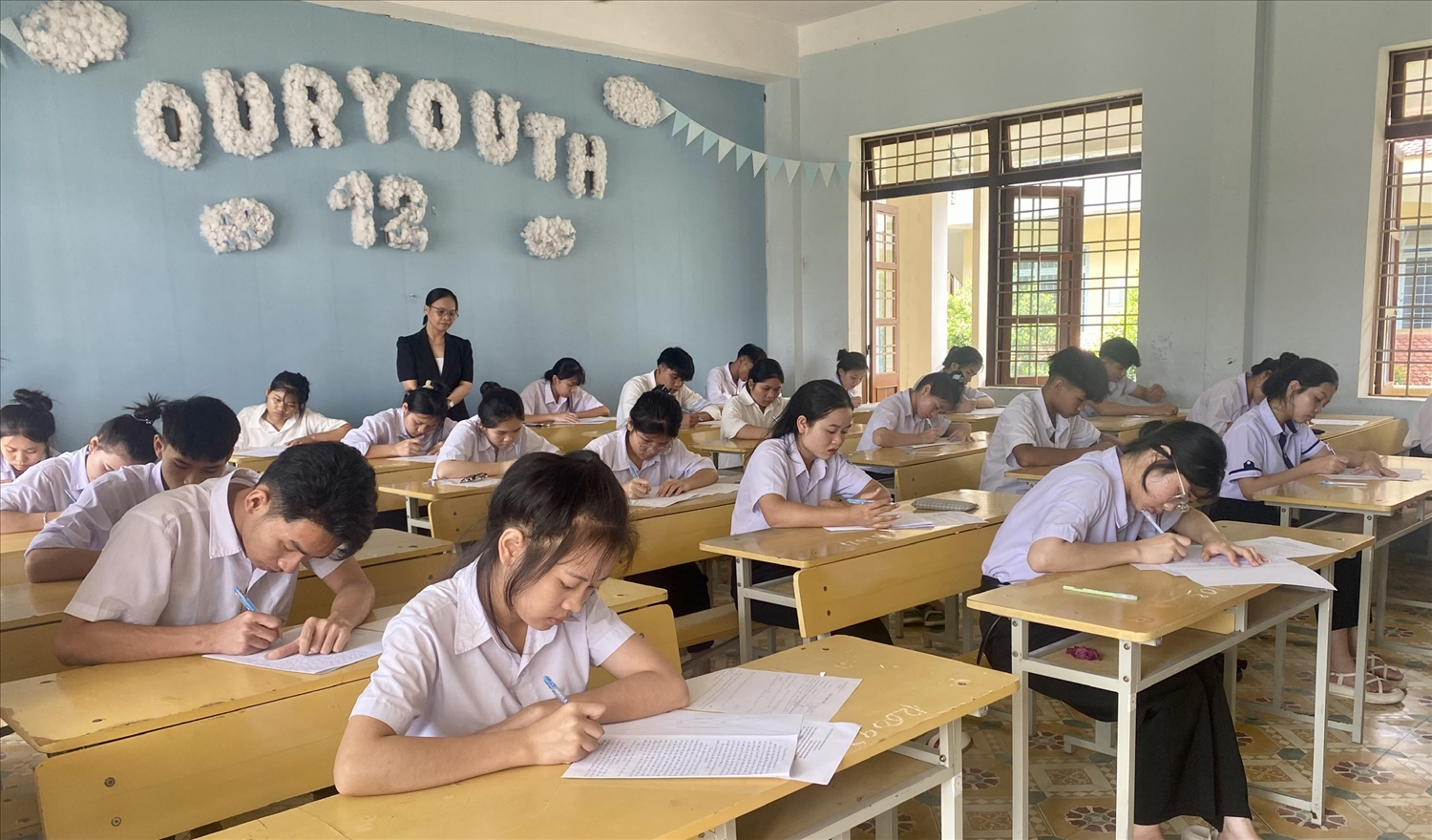 Các trường Phổ thông DTNT trên địa bàn tỉnh Kon Tum tăng cường tổ chức ôn tập, giúp học sinh hệ thống lại kiến thức trước khi bước vào Kỳ thi tốt nghiệp THPT năm 2024