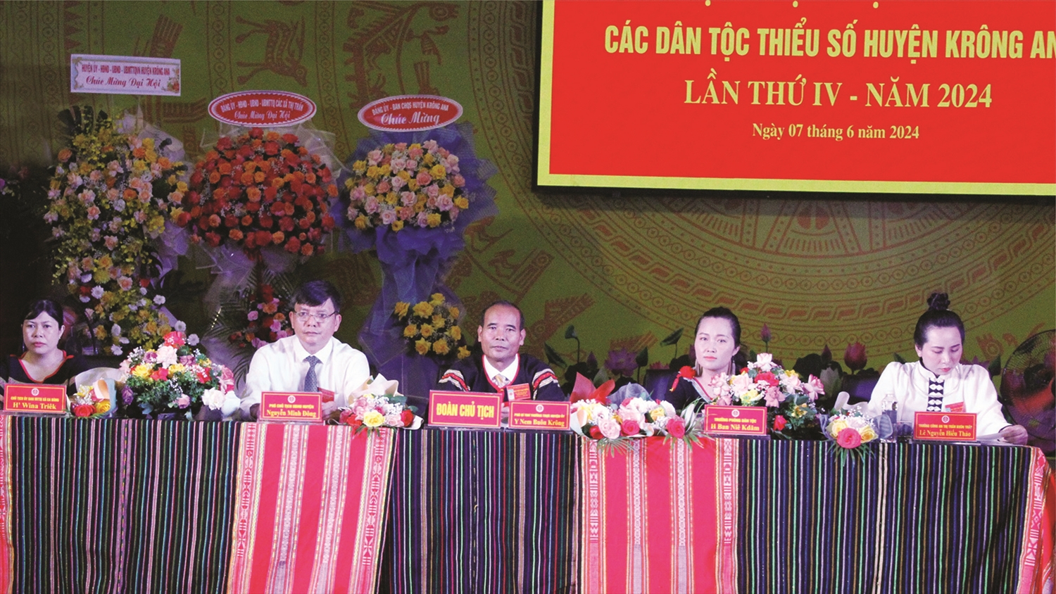 Đoàn Chủ tịch điều hành Đại hội Đại biểu các DTTS huyện Krông Ana lần thứ IV, năm 2024