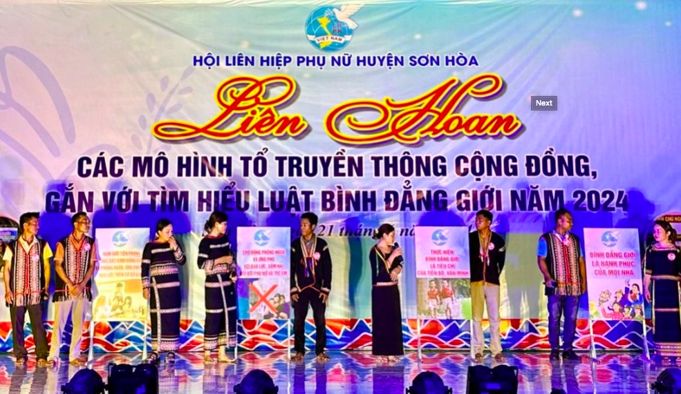 Hội LHPN huyện Sơn Hòa tổ chức Liên hoan các mô hình tổ truyền thông cộng đồng gắn với tìm hiểu Luật bình đẳng giới