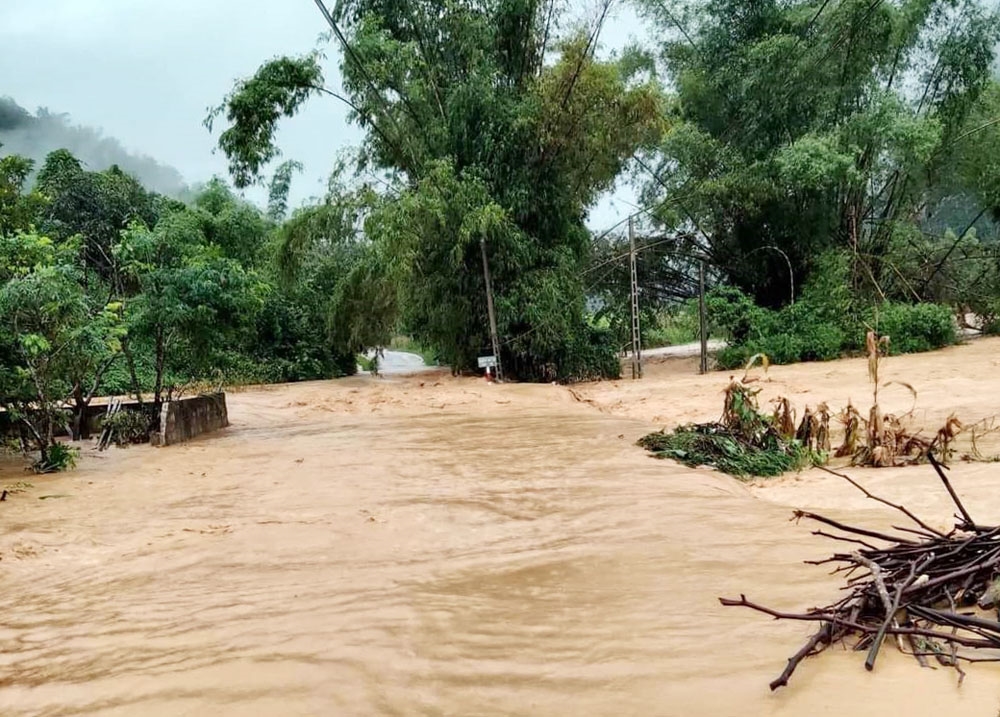 Mưa lớn kéo dài gây ngập lụt nhiều nơi trên địa bàn huyện Bắc Sơn