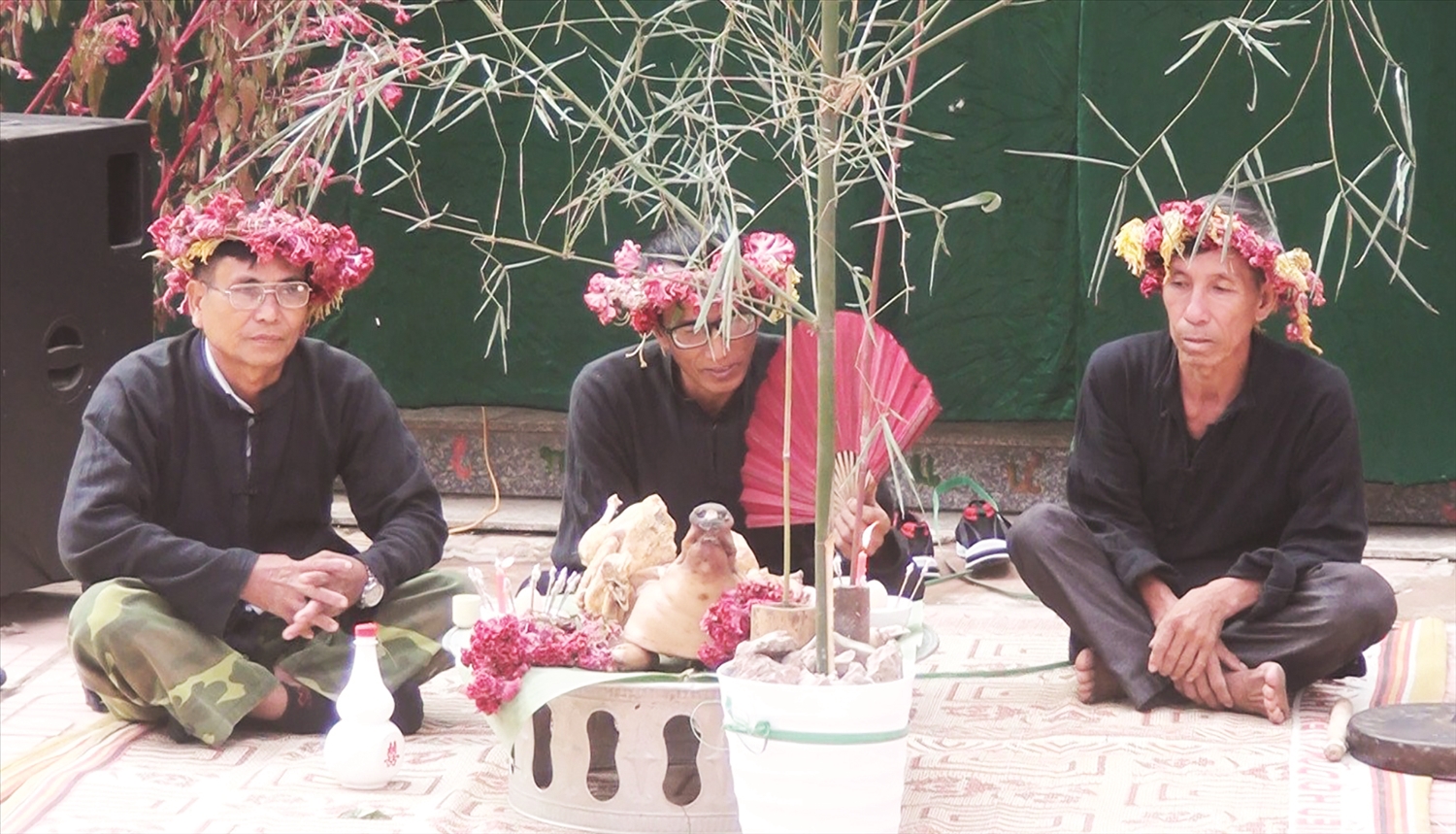 Nghi thức cúng Tết hoa mào gà