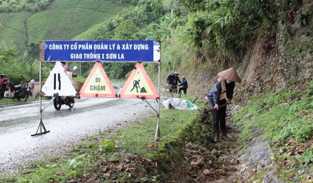 Ngành chức năng tỉnh Sơn La khuyến cáo người dân chủ động đề phòng bất trắc có thể xảy ra do mưa lũ (Ảnh: Trần Long).