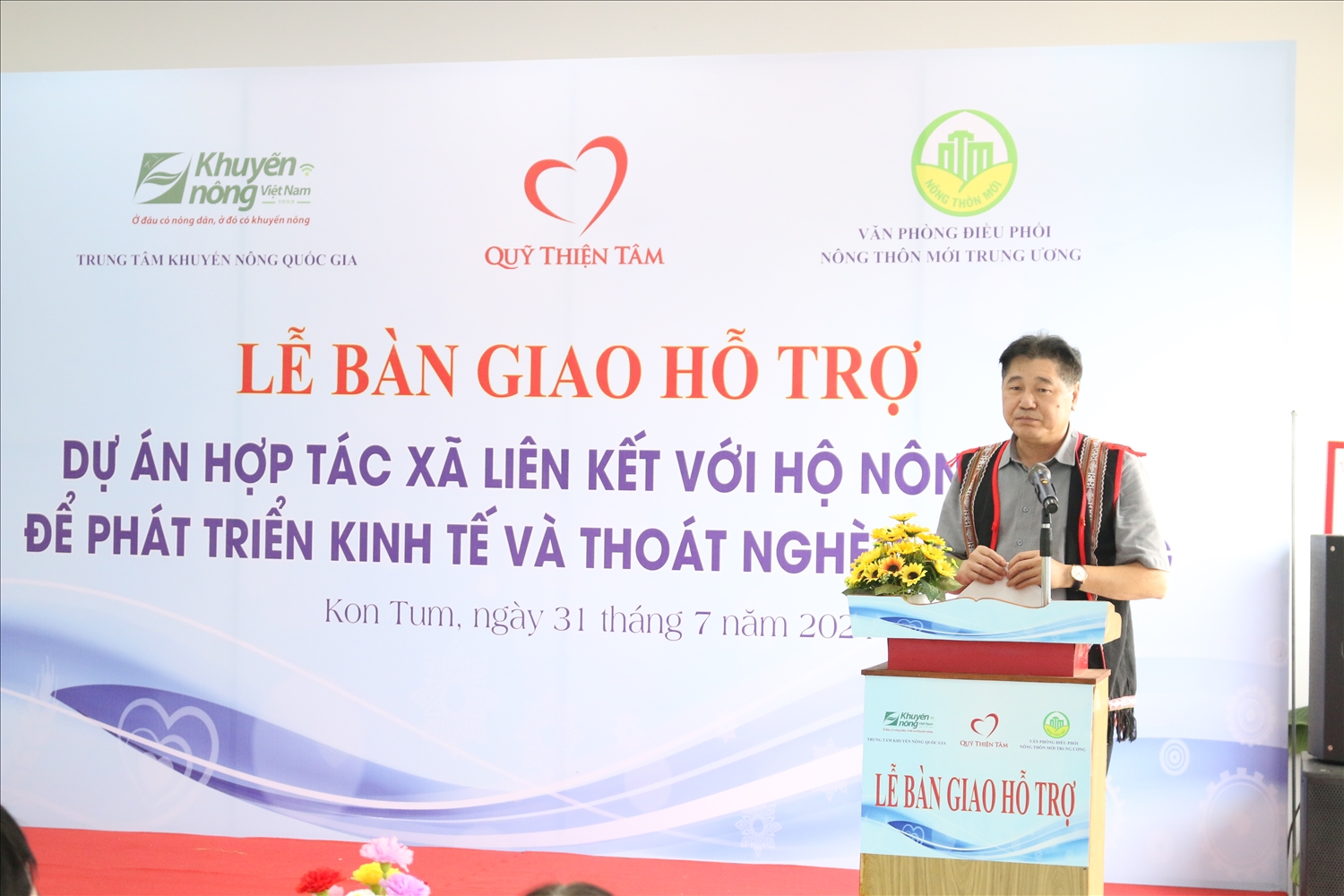 Ông Lê Quốc Thanh – Giám đốc Trung tâm Khuyến nông Quốc gia phát biểu tại buổi lễ