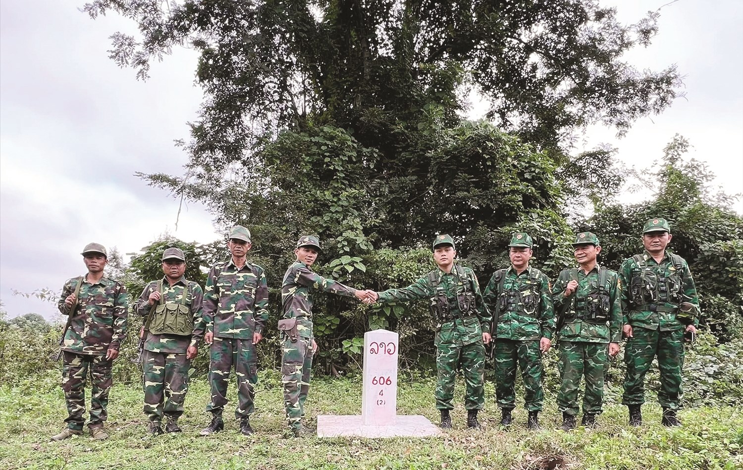 Lực lượng chức năng 2 nước thường xuyên tổ chức tuần tra kiểm soát chung đường biên giới