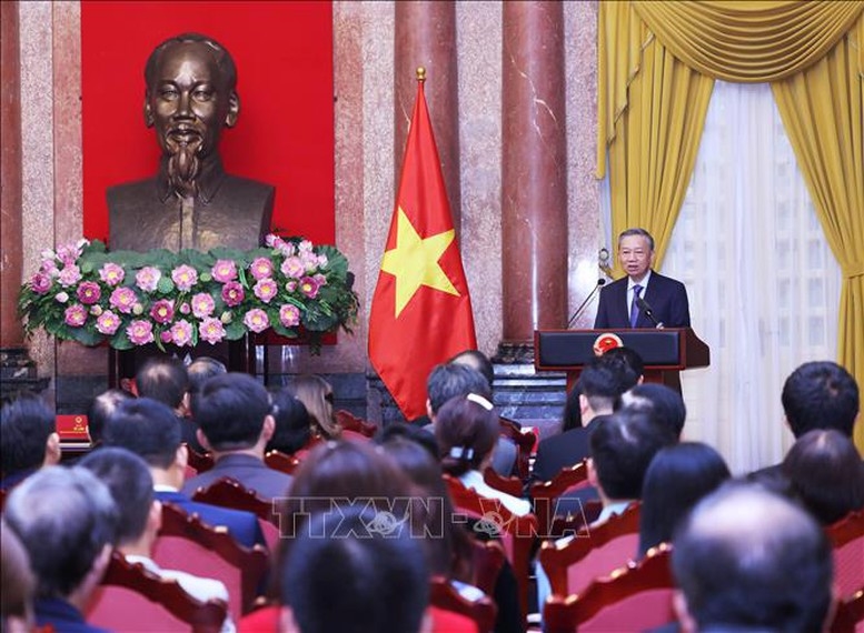 Tổng Bí thư, Chủ tịch nước Tô Lâm nhấn mạnh, Đảng và Nhà nước luôn dành sự quan tâm đặc biệt và tạo những điều kiện tốt nhất cho cộng đồng doanh nghiệp Việt Nam hoạt động và phát triển - Ảnh: TTXVN