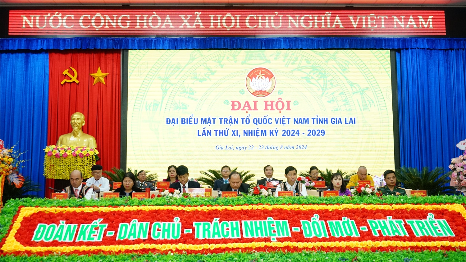 Đoàn Chủ tịch điều hành Đại hội 