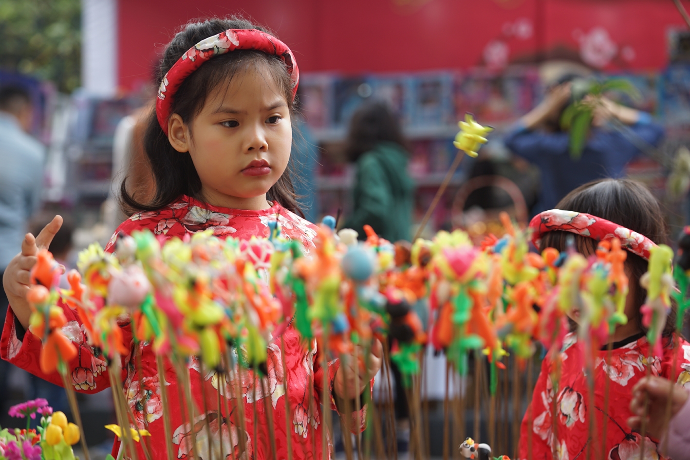 Tò he là món quà tuổi thơ của các bạn nhỏ