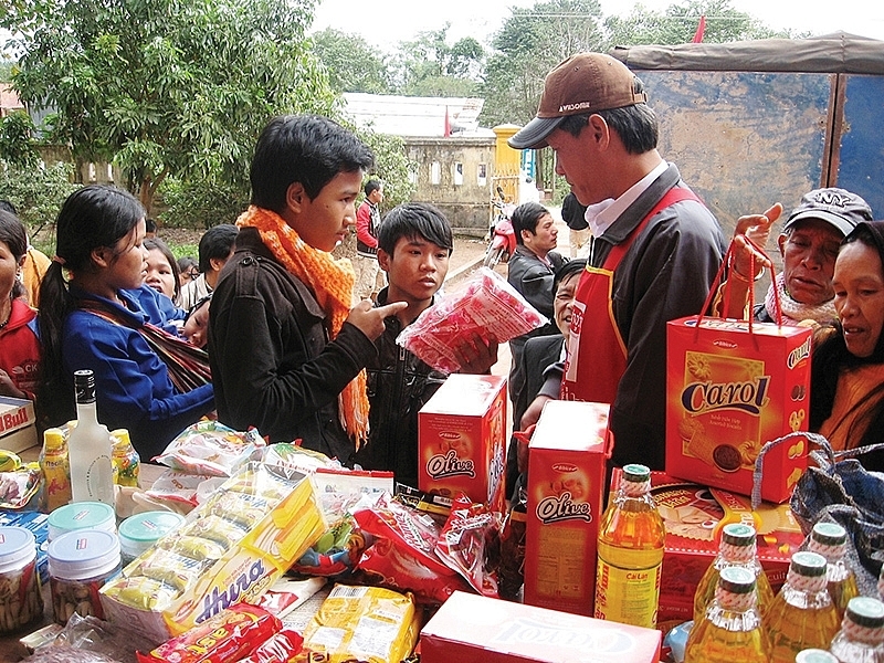 Thủ tướng yêu cầu Bộ Công thương phối hợp với các địa phương tăng cường các hoạt động kết nối cung cầu, phân phối các sản phẩm OCOP, đưa hàng hóa đến các địa bàn vùng sâu, vùng xa