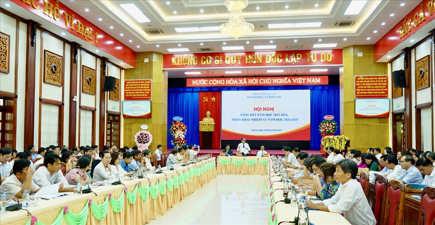 Quang cảnh hội nghị