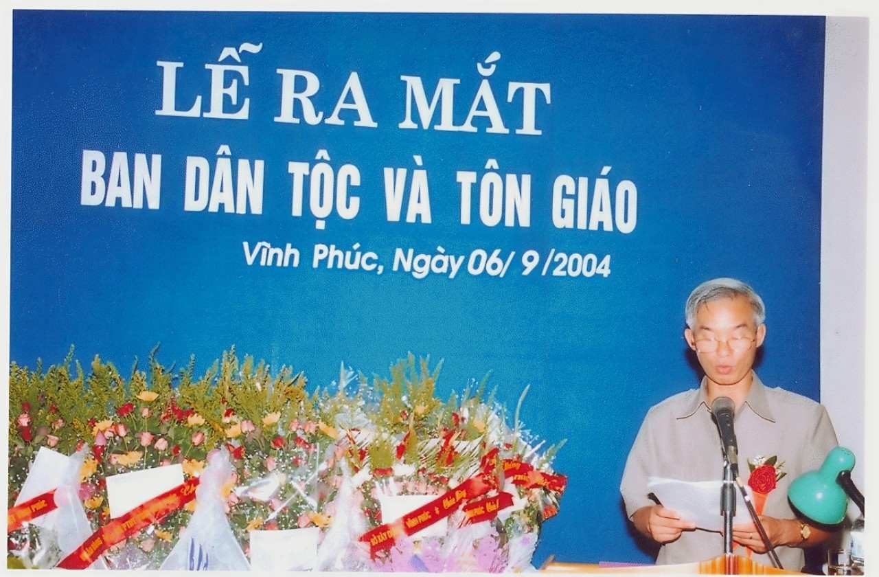 Ngày 6/9/2004, Chủ tịch UBND tỉnh Vĩnh Phúc Nguyễn Ngọc Phi phát biểu tại Lễ ra mắt Ban Dân tộc và Tôn giáo (nay là Ban Dân tộc)