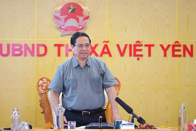 Thủ tướng Phạm Minh Chính chủ trì họp với các bộ, ngành và tỉnh Bắc Giang