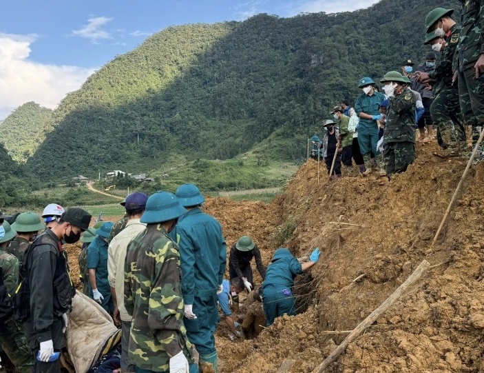 Những nạn nhân cuối cùng tại điểm sạt lở Lũng Lỳ, xã Ca Thành, huyện Nguyên Bình đã được tìm thấy.